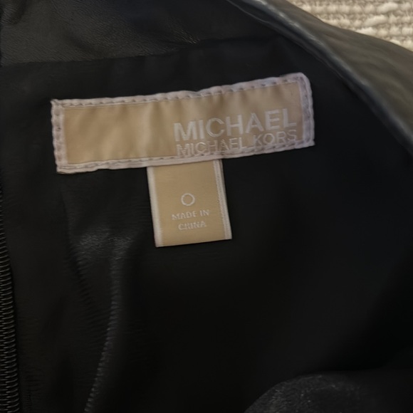 Michael Kors 100% Authentic Leather Skirt with Zippers - Picture 8 of 10